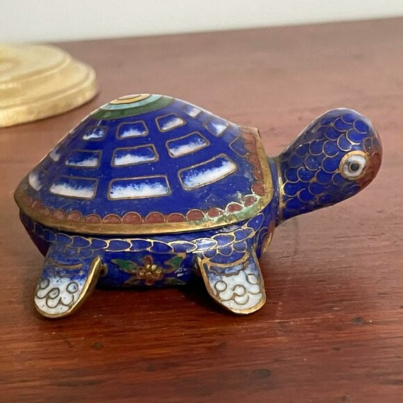 VINTAGE REAL CLOISONNÉ turtle trinket box. Miniature 3 inches. BRASS - Picture 2 of 9